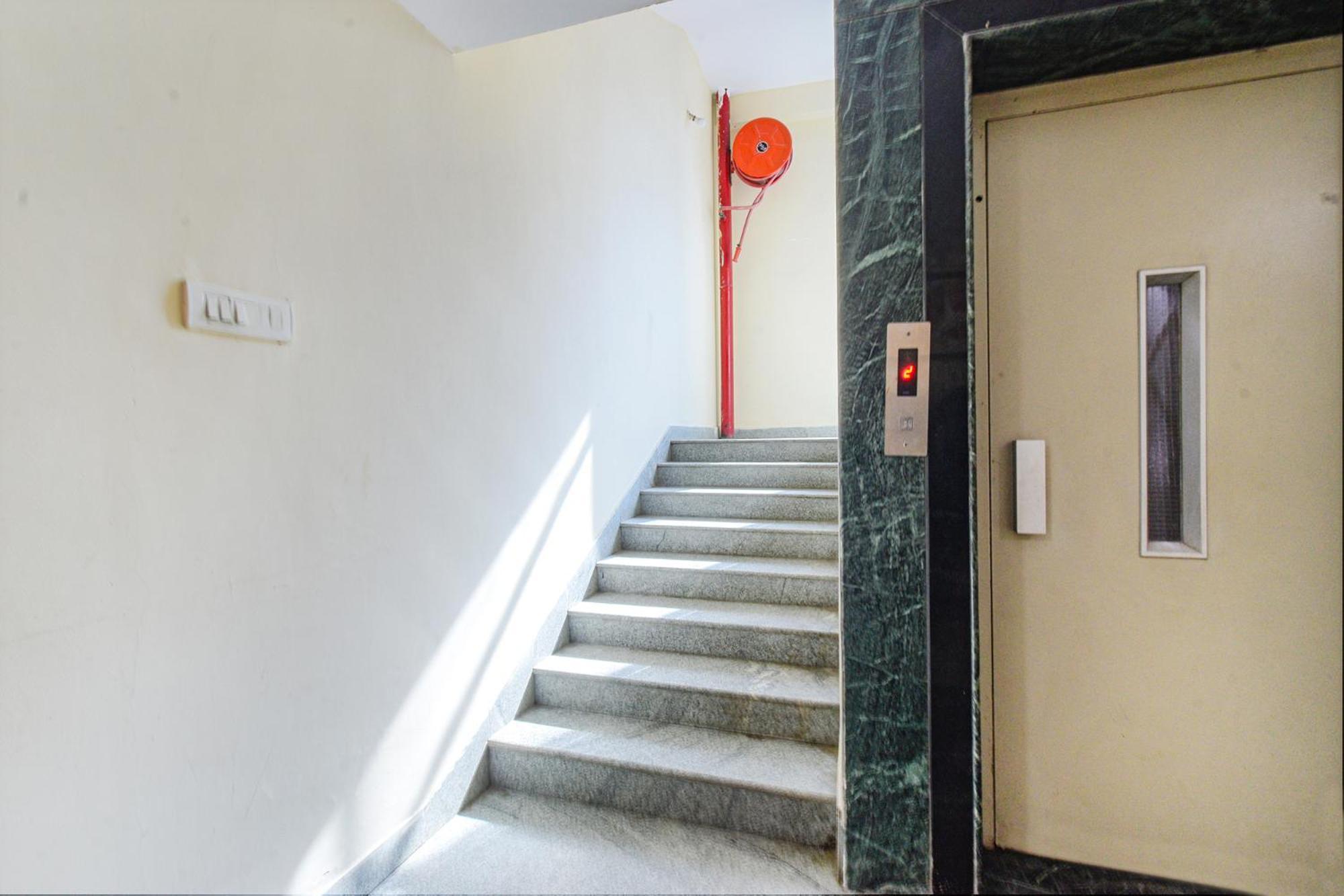 Fabhotel N Residency, Hitech City - 350M From Yashoda Hospital, Hitech City Hyderabad Eksteriør bilde