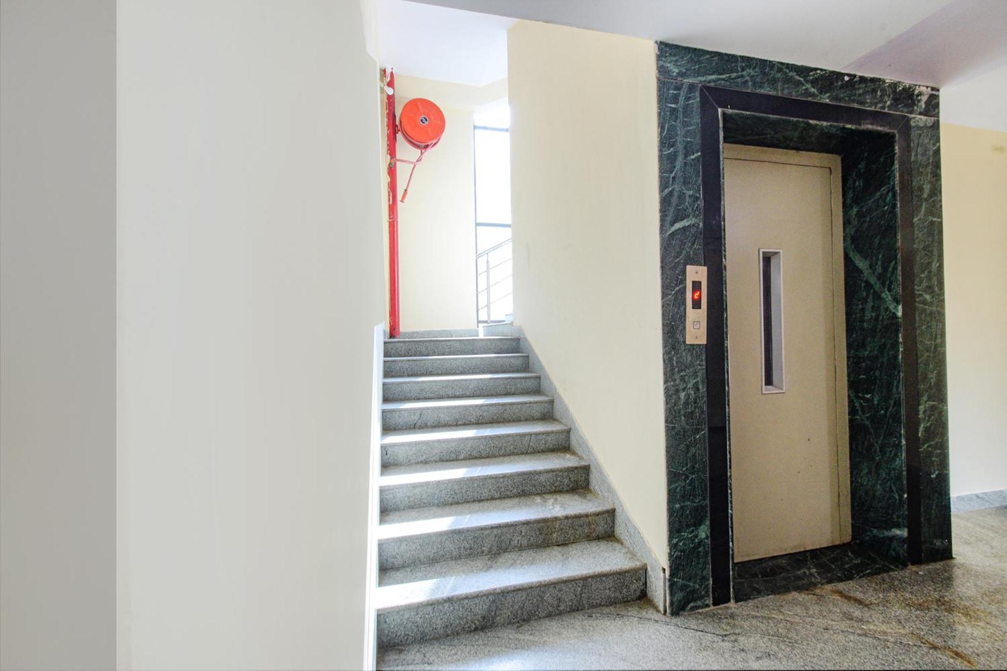 Fabhotel N Residency, Hitech City - 350M From Yashoda Hospital, Hitech City Hyderabad Eksteriør bilde